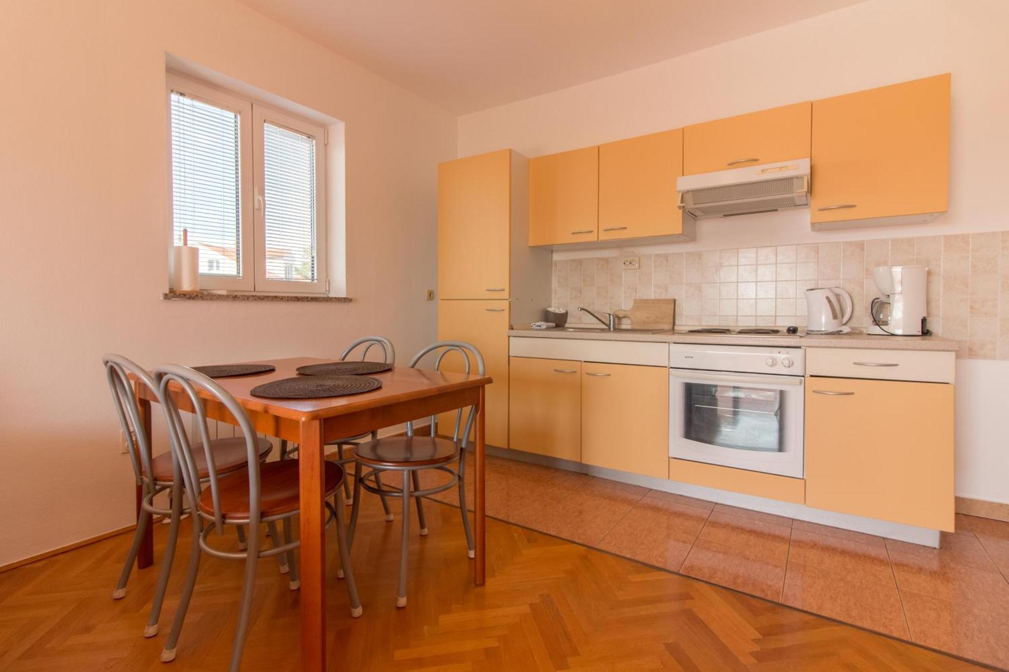 Malinska - Apartment Glavas Экстерьер фото