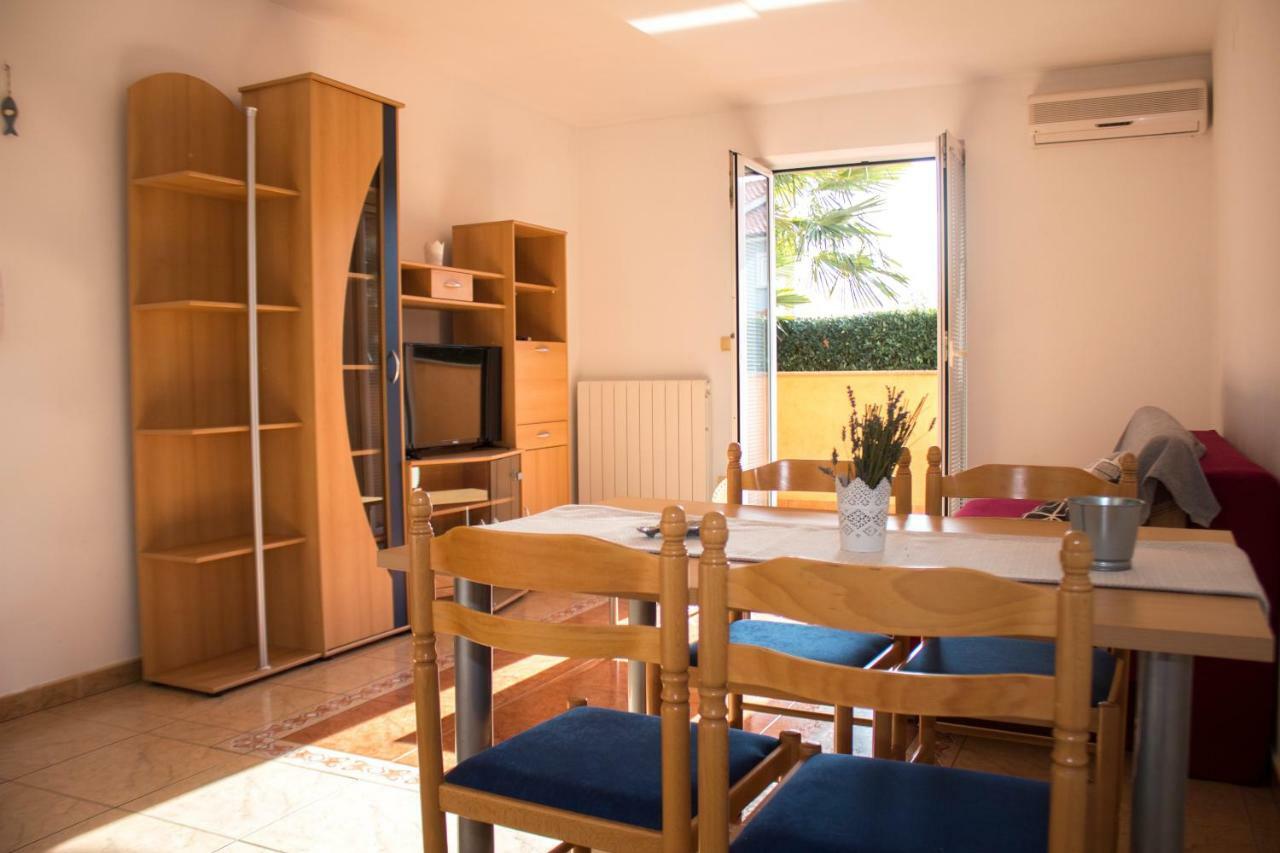 Malinska - Apartment Glavas Экстерьер фото